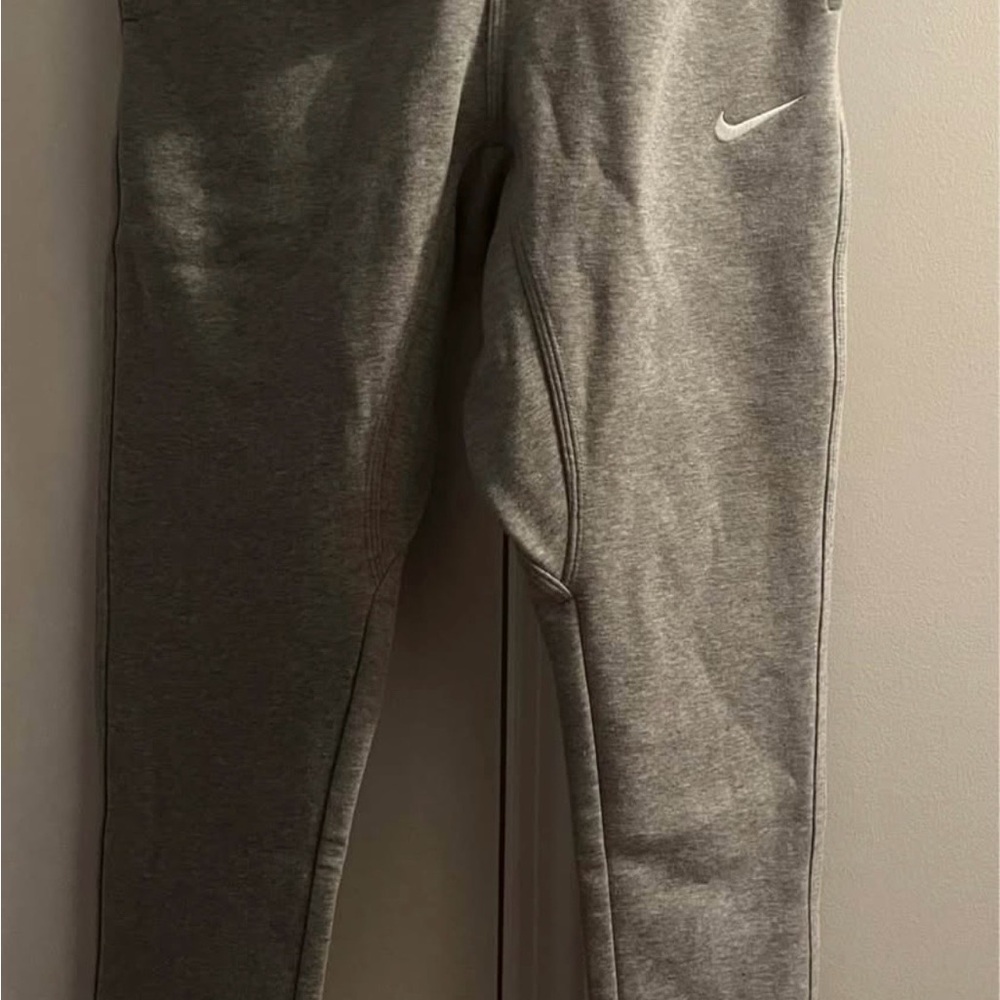 Men’s Nike joggers size small